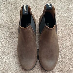 BRAND NEW Blundstone BL1971 Ankle Chelsea Boot